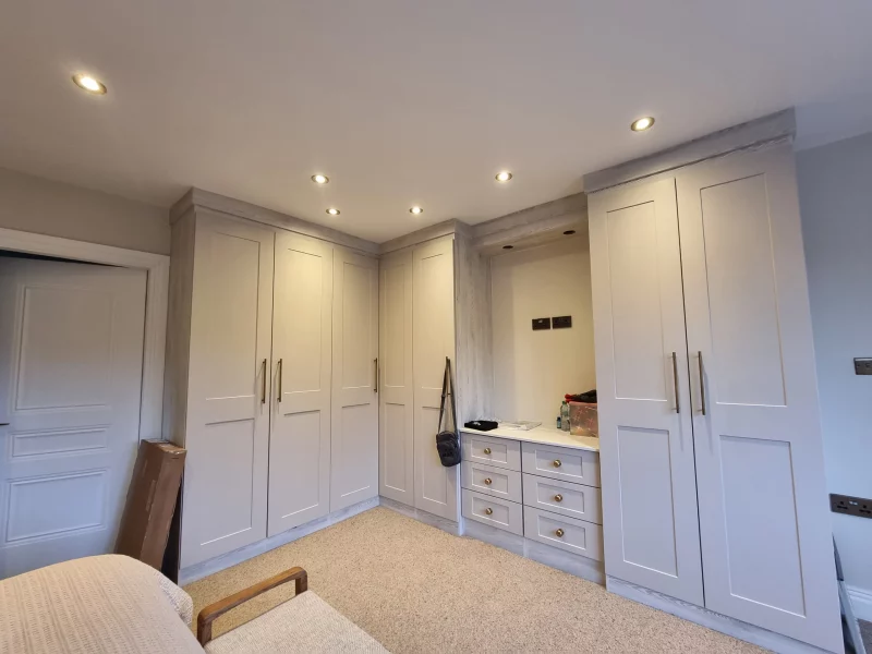 Bespoke fitted wardrobe Cashmere - Wilmslow