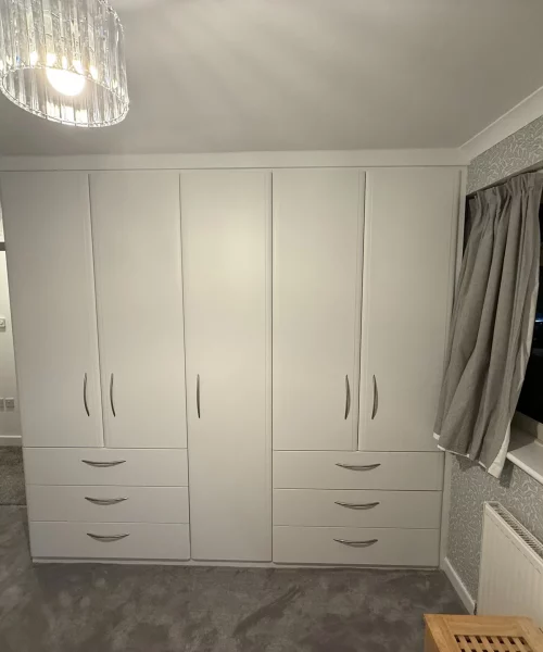 Bespoke fitted wardrobe Superior White-Bury