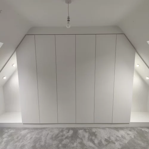 Bespoke fitted wardrobe White - Staleybridge