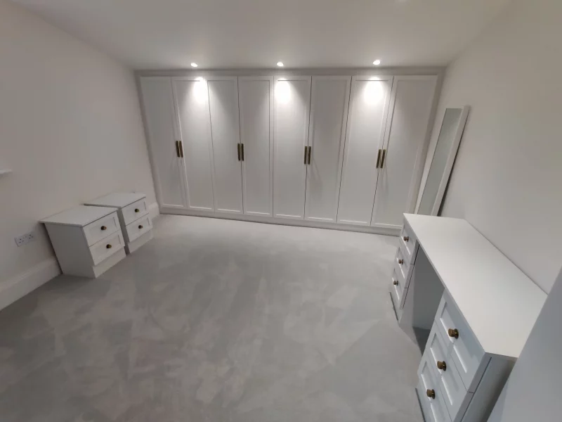 Bespoke fitted wardrobe shaker white-urmston