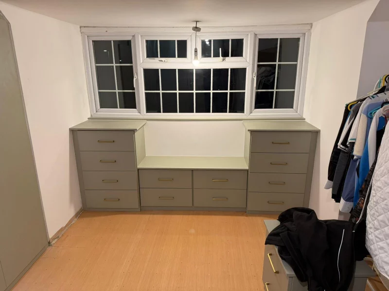 fitted drawers sage green-Timperly